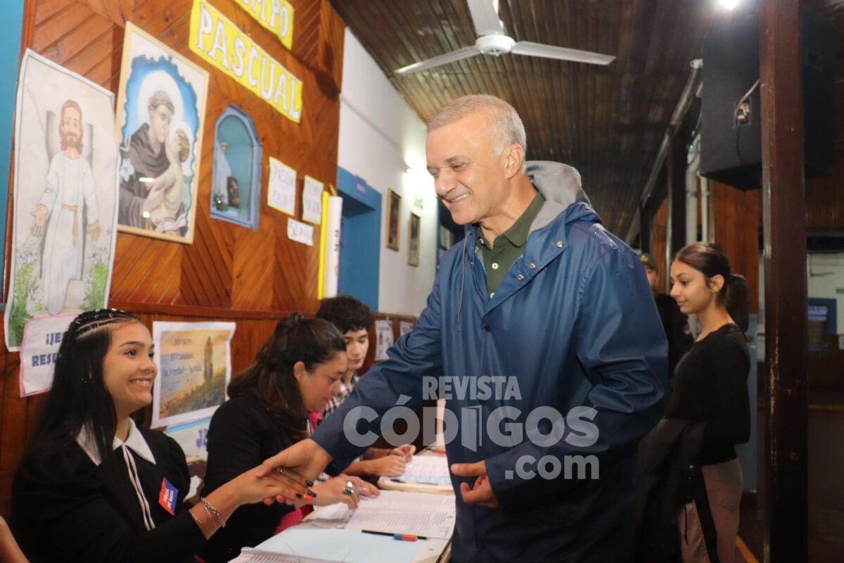 Elecciones Misiones 2023: votó Arce y resaltó el interés de los jóvenes en sufragar 1 2 - Arce 4 - 1