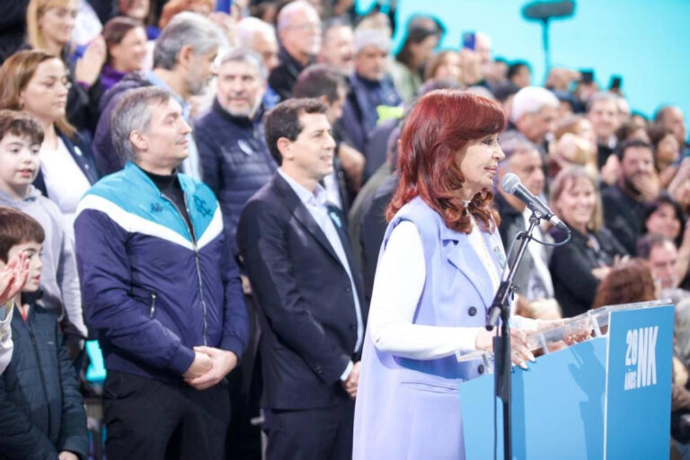Cristina Kirchner: "Necesitamos una alianza entre lo público y lo privado para dar un salto"