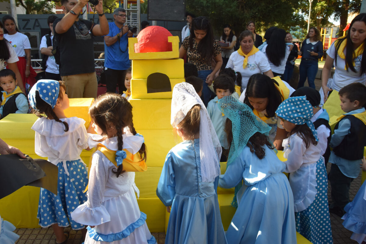 Posadas celebra el 25 de Mayo con distintas actividades 4 8 - IMG 20230524 WA0081 - 7