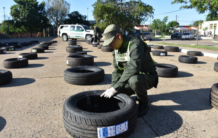 Secuestraron en Corrientes neumáticos valuados en más de $4 millones provenientes de Posadas