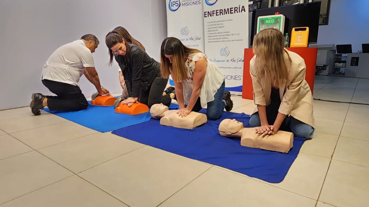 Empleados del IPLYC recibieron una capacitación sobre RCP