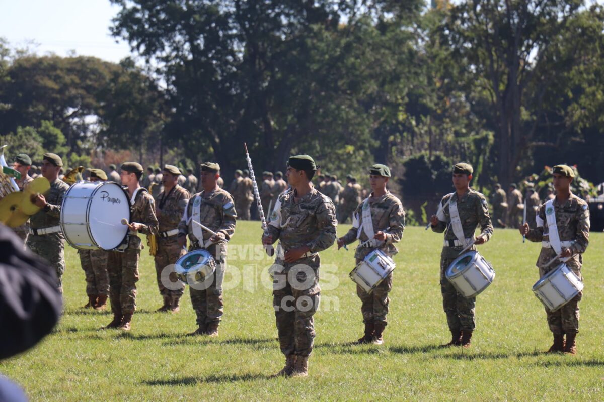 El Ejército Argentino celebró su 213° aniversario en Posadas 4 8 - ejercito argentino 1 - 7