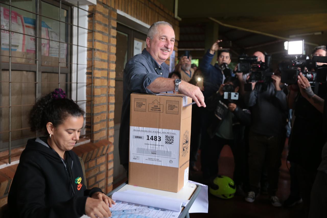 Elecciones Misiones 2023: votó Passalacqua y pidió “no perder este derecho que tanto nos costó conseguir” 3 Elecciones Misiones 2023: votó Passalacqua y pidió “no perder este derecho que tanto nos costó conseguir”