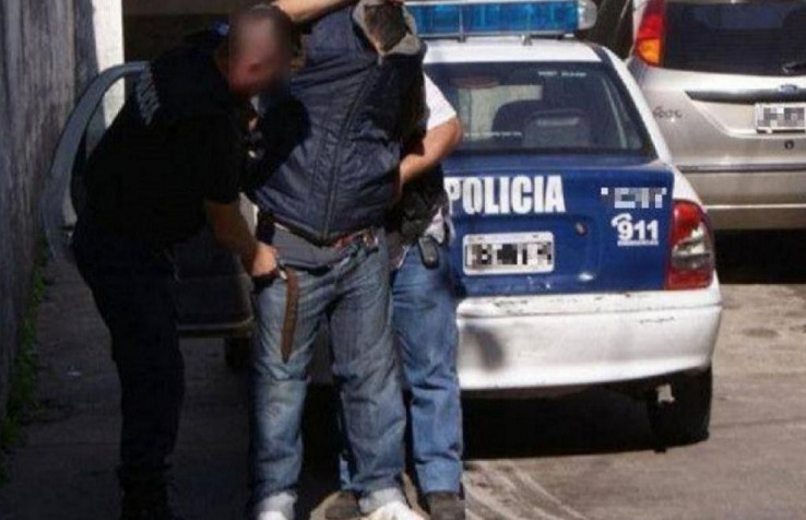 Jujuy: un comisario abusó de dos menores que lograron escapar tras atacarlo con un cutter