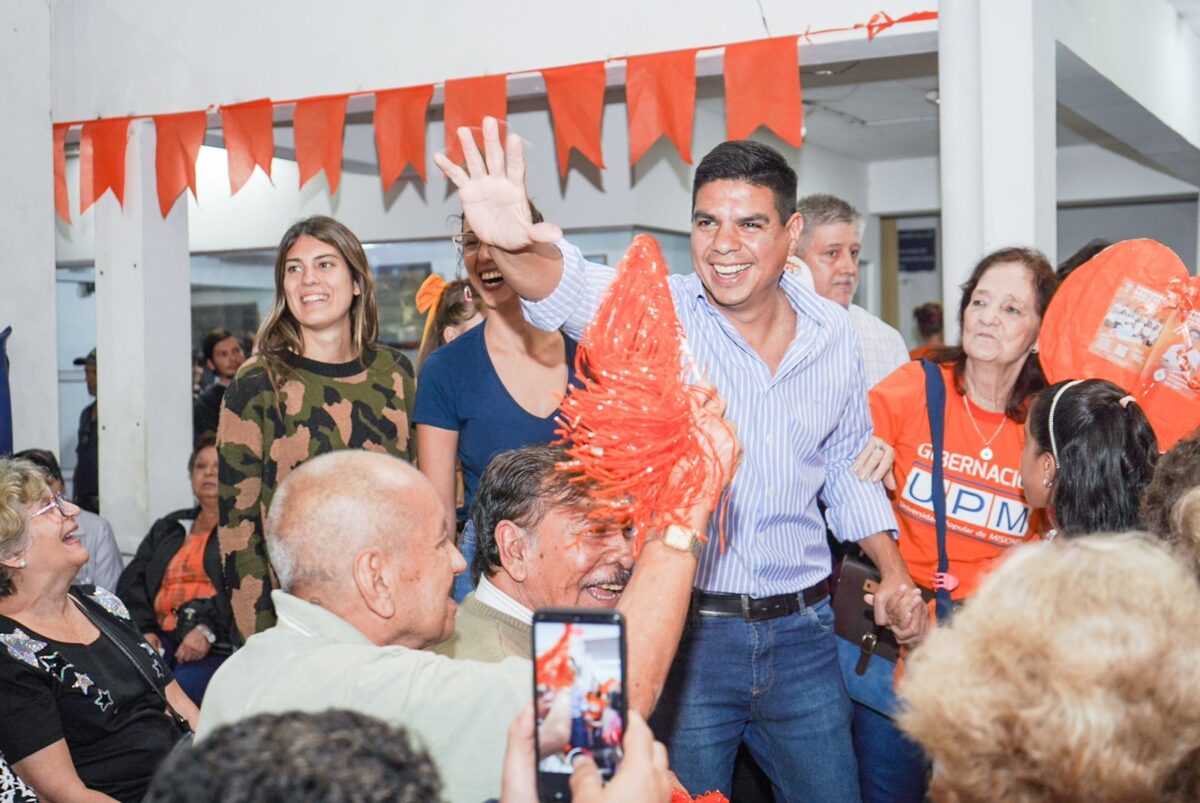 Más de 800 adultos mayores apoyaron la candidatura de Fernando Meza