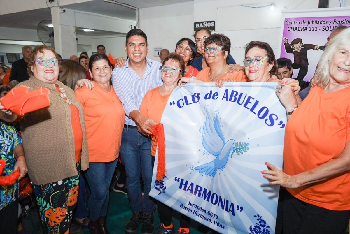 Más de 800 adultos mayores apoyaron la candidatura de Fernando Meza
