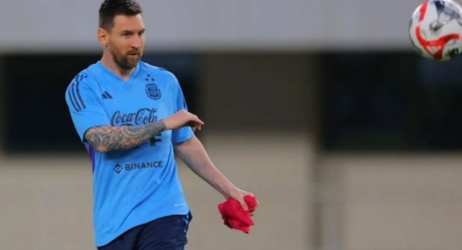 Con Messi a la cabeza y plantel casi completo, completo, Argentina comenzó los entrenamientos en China