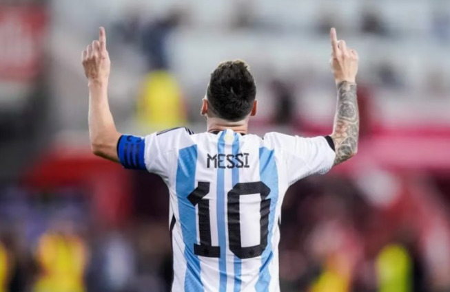 Messi será titular frente a Australia pero no viajará al segundo amistoso de la Selección