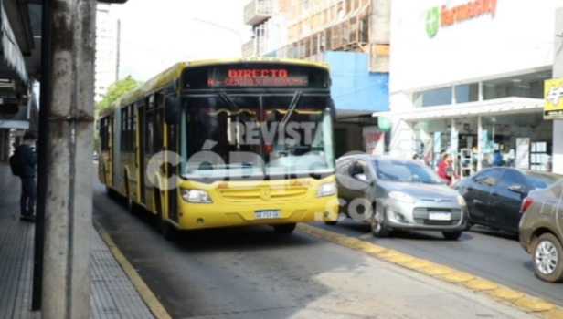 Se levantó el paro y desde la medianoche circularán los colectivos