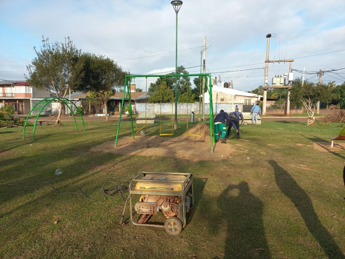 Posadas: refaccionan la plaza central del barrio 10 de junio