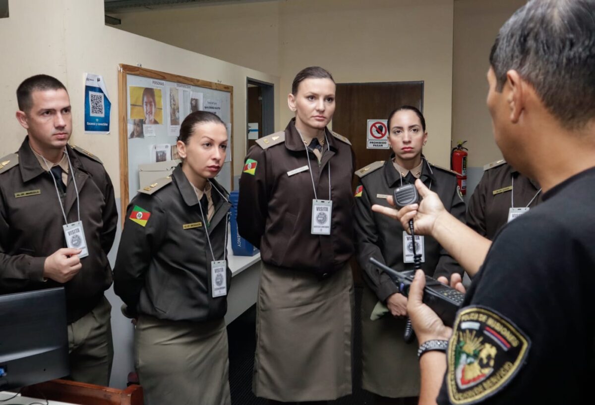 Brigada Militar brasilera de visita para conocer el funcionamiento de la fuerza provincial e intercambiar experiencias