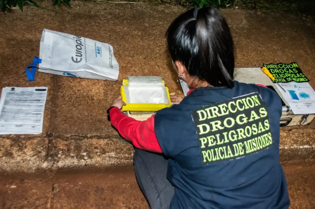 Policías antinarcóticos frustraron una operación de venta de cocaína en Posadas