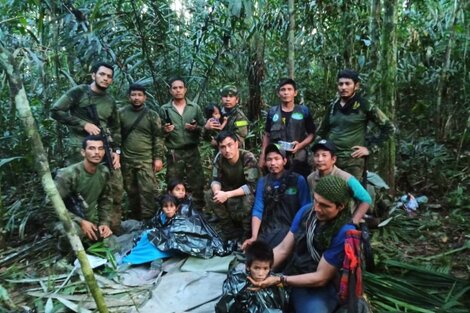 Encontraron en la selva colombiana a cuatro niños que estuvieron perdidos 40 días