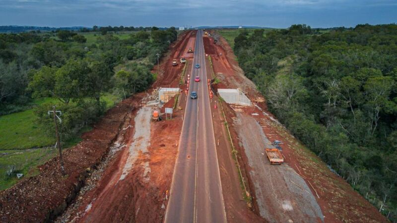 Avanzan con obras para lograr la duplicación completa de la ruta nacional 105