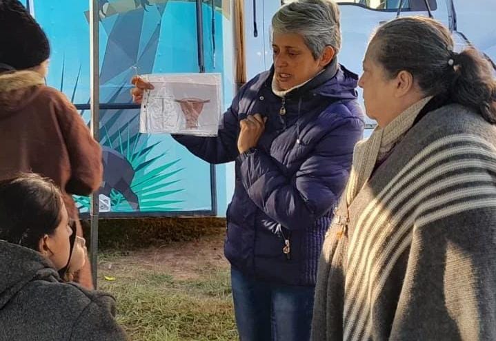 Continúan con las charlas de educación sexual en los barrios posadeños 1 2 - IMG 20230718 WA0066 - 1