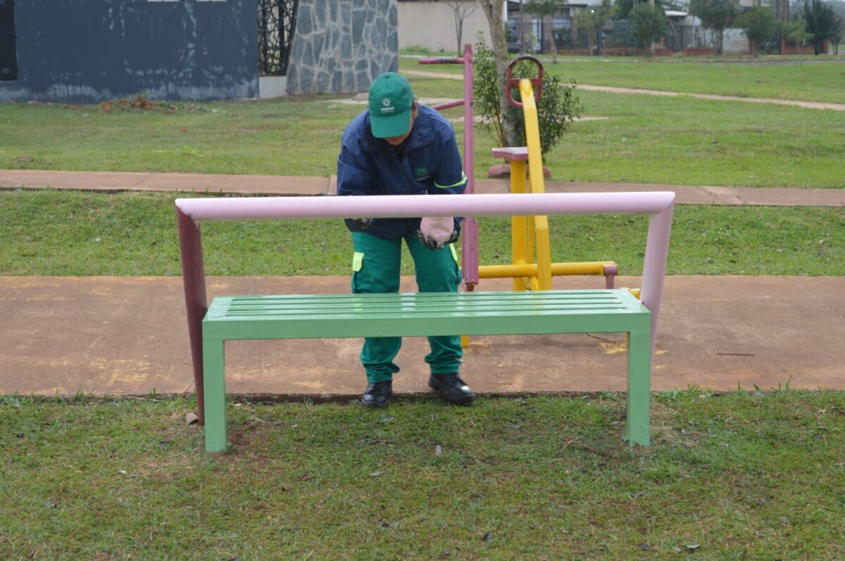 Posadas: culminaron tareas de embellecimiento en la plaza de Cocomarola Oeste 1 2 - IMG 20230725 WA0063 - 1