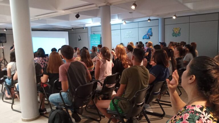 Más de 600 personas se inscribieron para el curso de Lengua de Señas Argentina