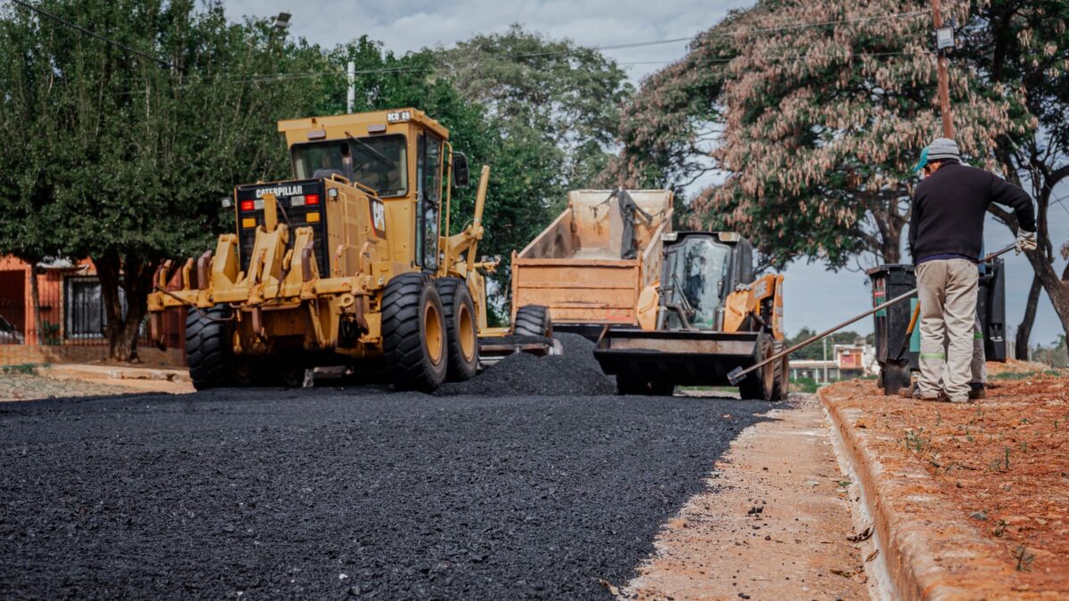 Comenzaron obras de asfaltado en la Chacra 185 de Posadas 2 4 - Obras asfalto Muni 3 - 3