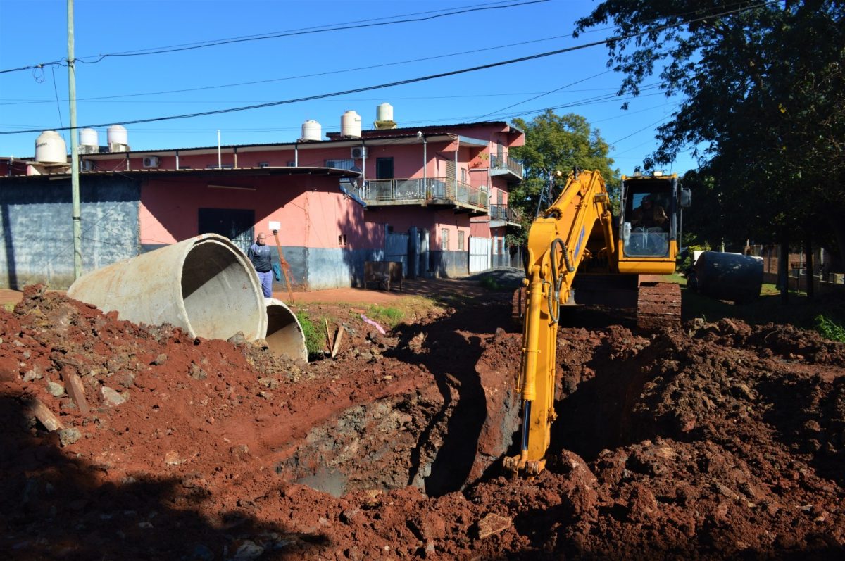 Realizan obras hidráulicas en Las Dolores Norte