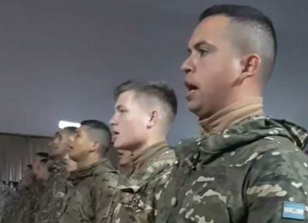 Habló el soldado víctima del ritual de bienvenida que lo dejó parapléjico