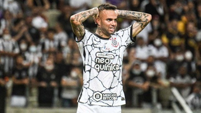 Escándalo: golpearon a un jugador del Corinthians tras ser sorprendido en una orgía