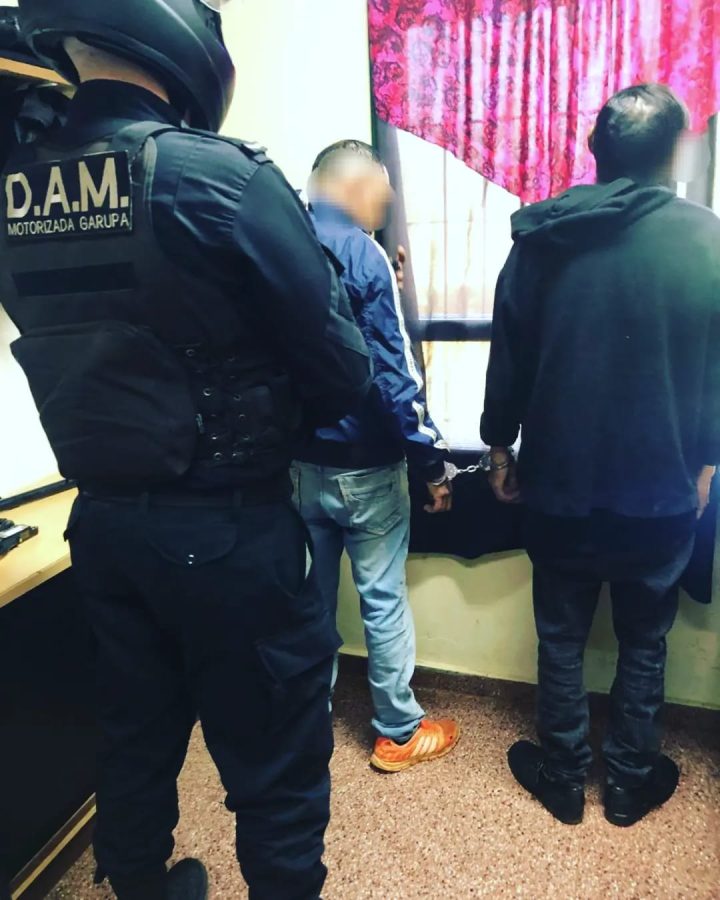 detenidos por robo 4 - 7
