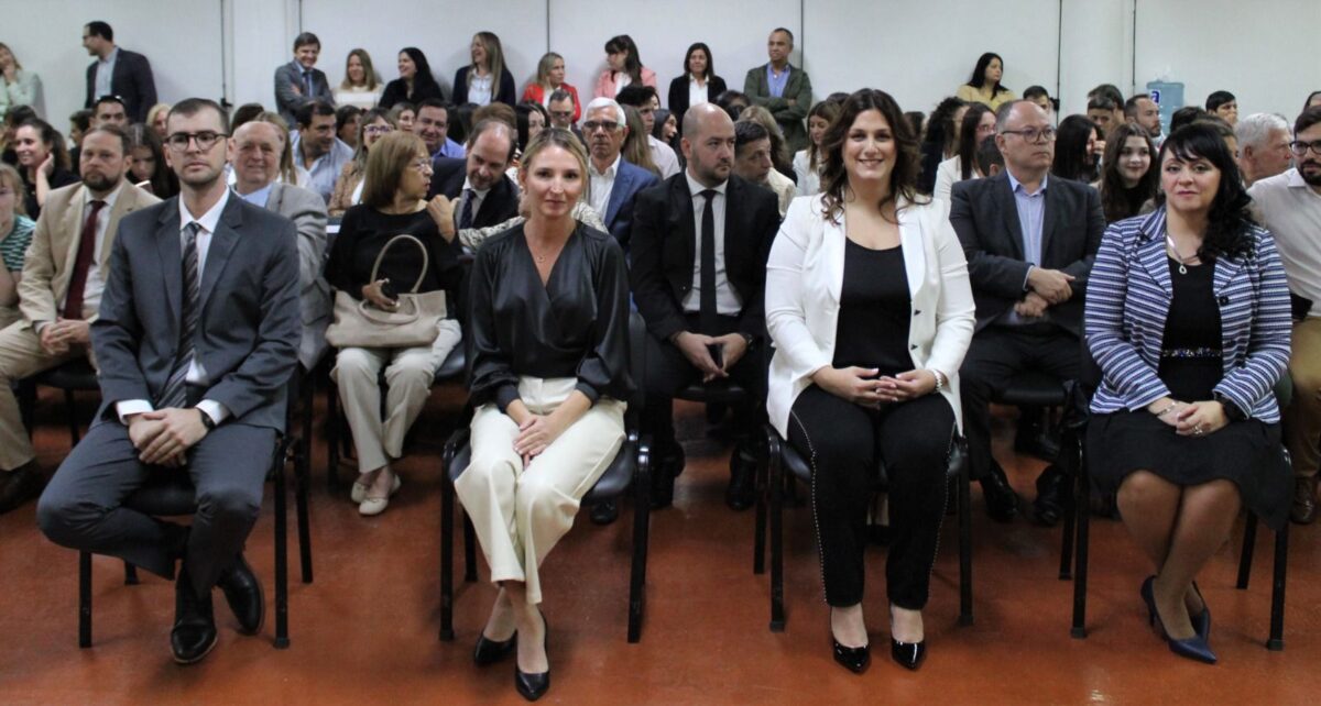 Juraron dos nuevos magistrados, una camarista y defensora en la Justicia misionera 2 Juraron dos nuevos magistrados, una camarista y defensora en la Justicia misionera