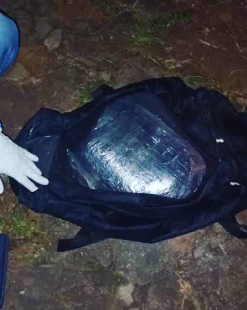 Intentaban subir a un colectivo con marihuana pero fueron detenidos 2 Intentaban subir a un colectivo con marihuana pero fueron detenidos