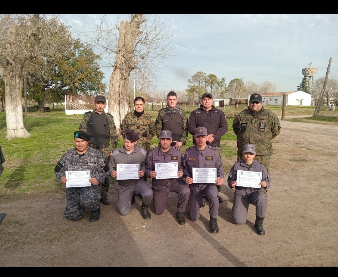 Penitenciarios se capacitaron en adiestramiento de canes antinarcóticos 2 Penitenciarios se capacitaron en adiestramiento de canes antinarcóticos