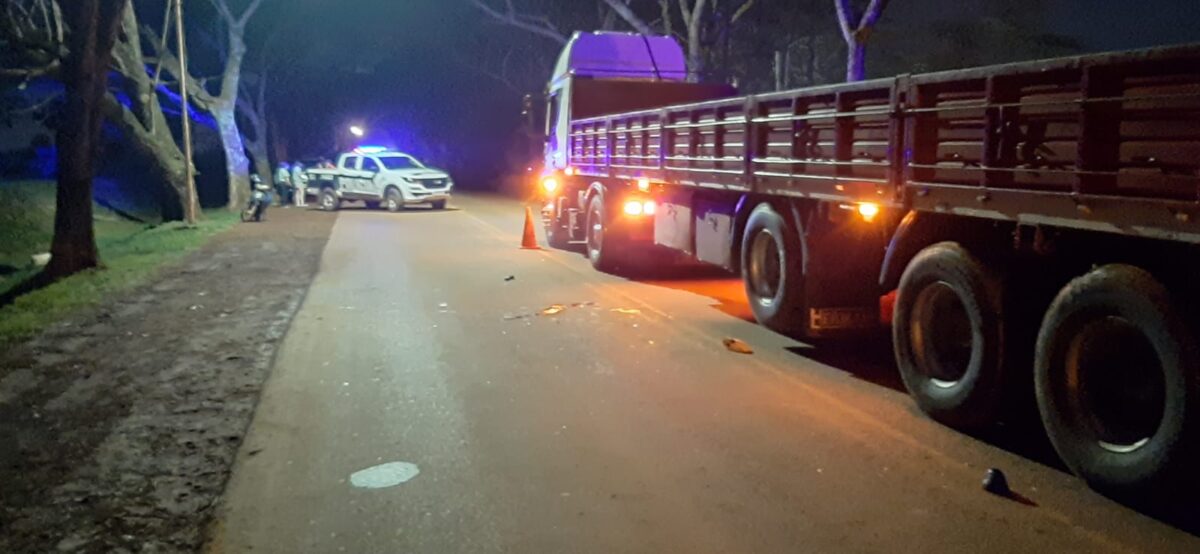 Policía lucha por su vida tras ser embestido por una mujer alcoholizada