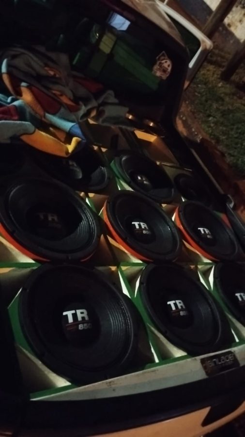 Alem: clausuraron una fiesta por ruidos molestos y secuestraron un auto 2 4 - ruidos molestos 1 - 3