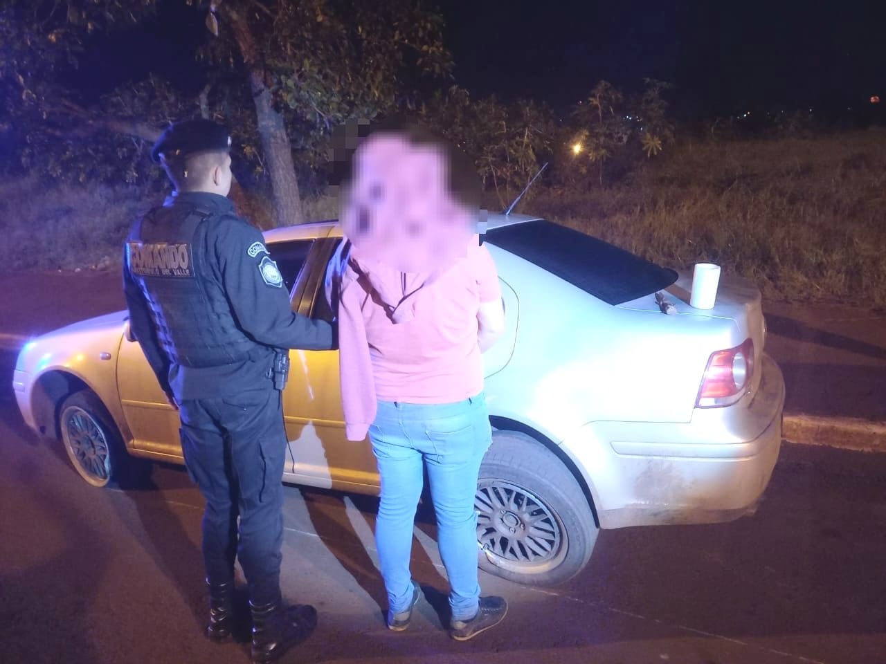 Terminó tras las rejas por enfrentar a policías con un cuchillo