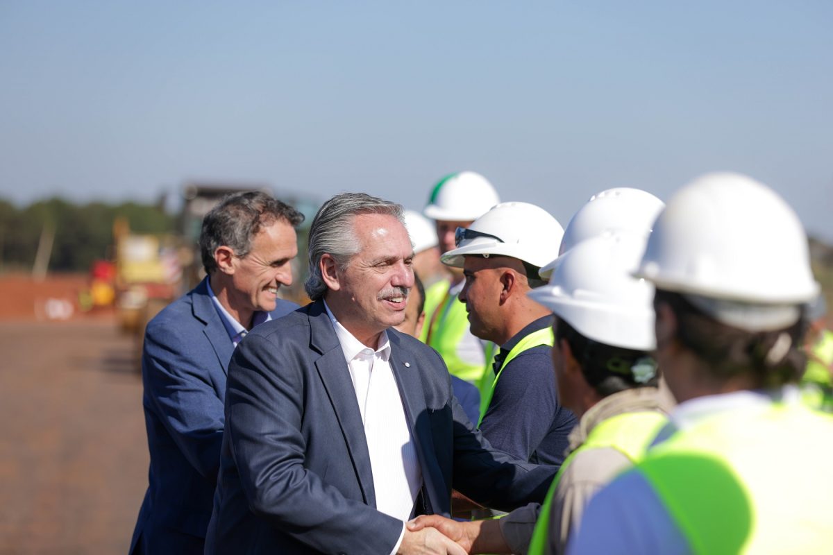 En su visita a Misiones, Alberto Fernández destacó la continuidad de obras públicas