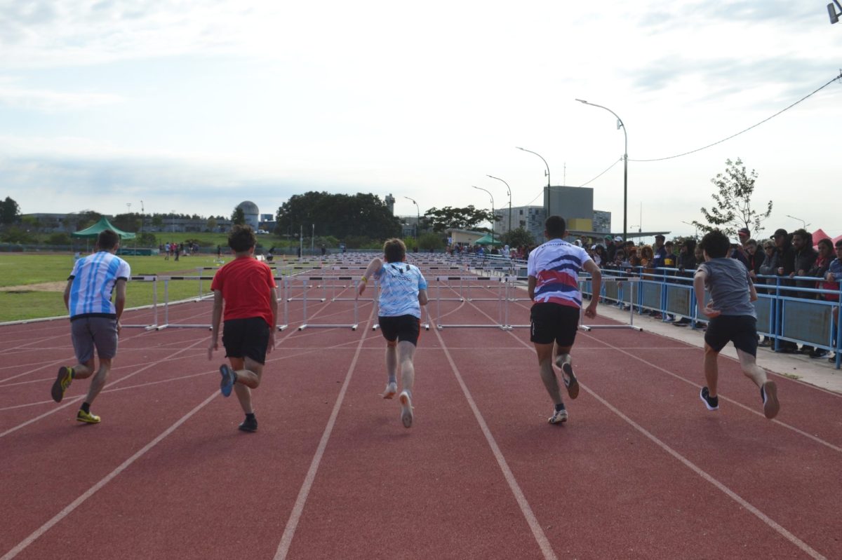 Juegos Deportivos Misioneros: la final de atletismo fue una fiesta en la pista del Cepard