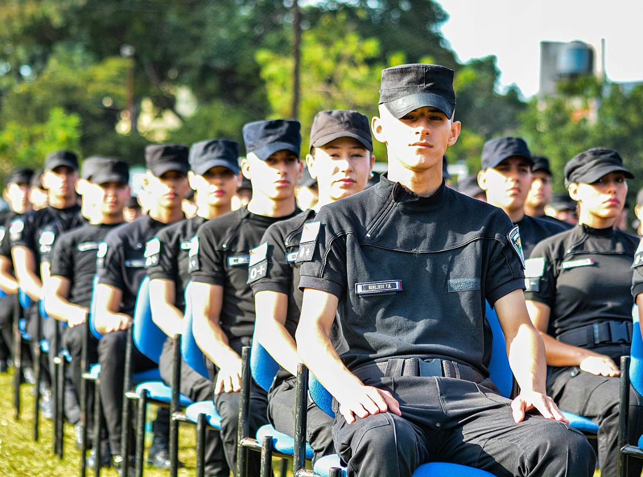Se graduaron 348 agentes diplomados en seguridad que estarán al servicio de los misioneros