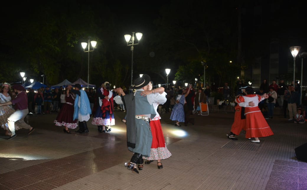 Realizaron celebración en honor al Día del Folklore en Posadas