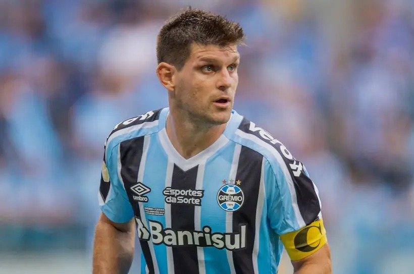 Kannemann rechazó a Independiente y seguirá en Gremio