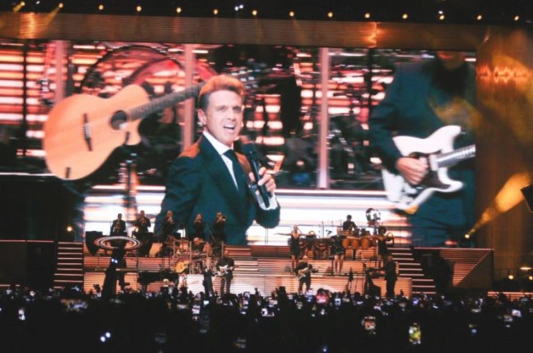 Luis Miguel compartió en sus redes sociales un video de su show en Buenos Aires