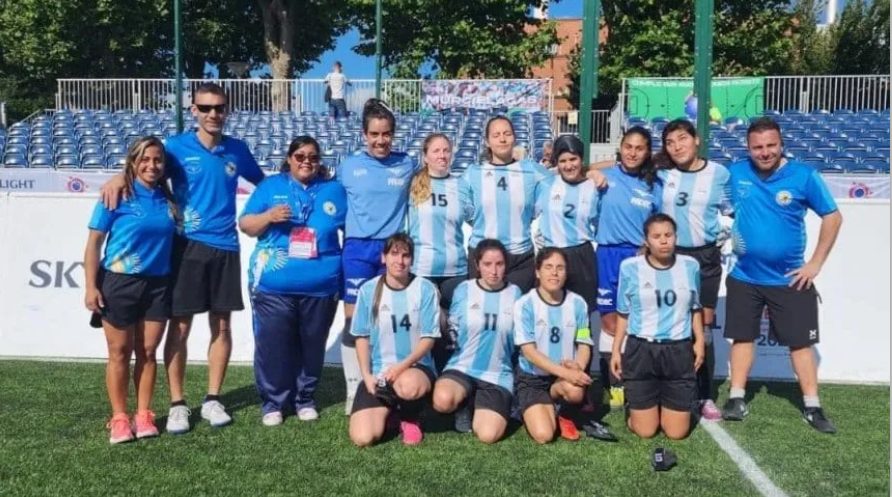 Las Murciélagas hicieron historia y se consagraron campeonas del mundo en Inglaterra