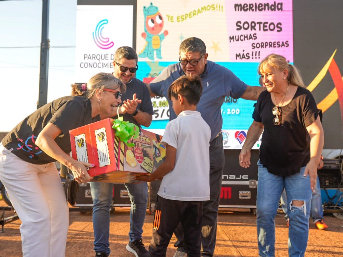 El programa “Por los Niños todo” inició con una gran convocatoria en el barrio Bicentenario de Posadas