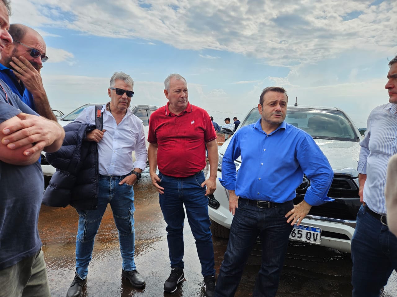 adefbe71 ebcb 4579 b35f d14542b28f96 - 3