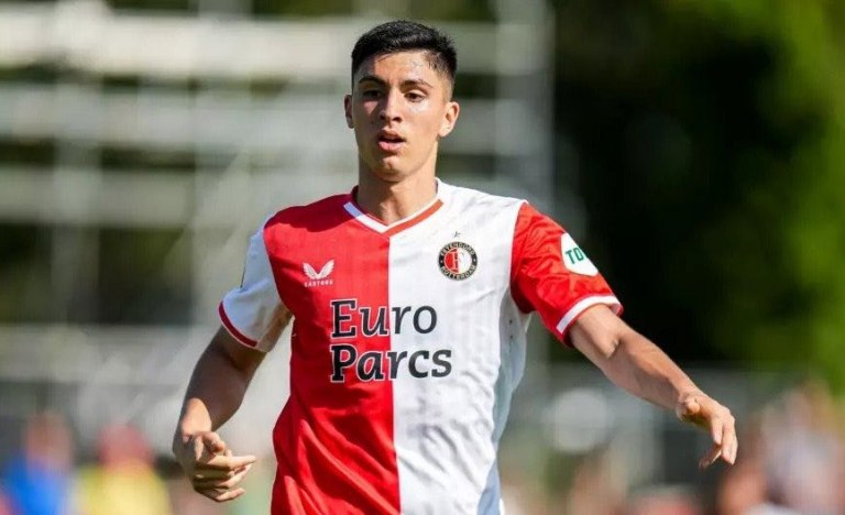 Boca anunció la contratación de Ezequiel Bullaude