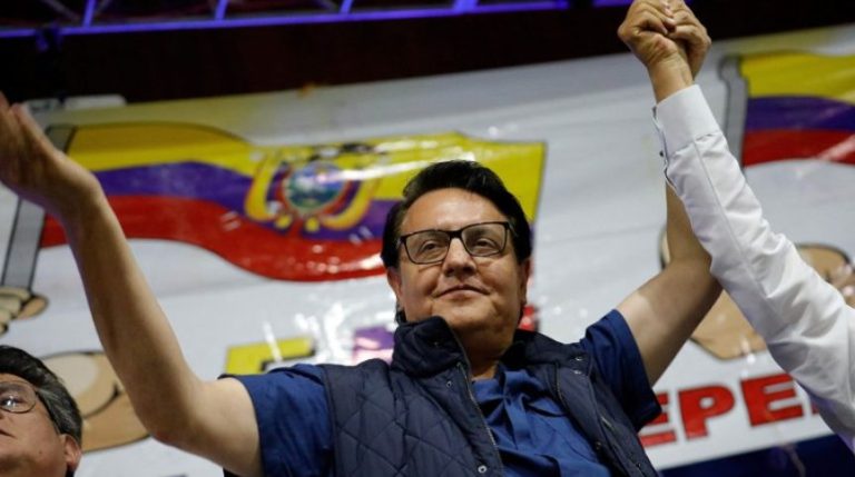 Asesinaron a balazos a un candidato a presidente en Ecuador