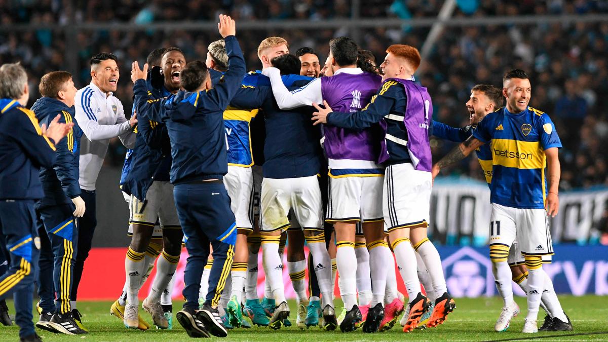 Boca, con Romero como figura, venció por penales a Racing y avanzó a las semifinales