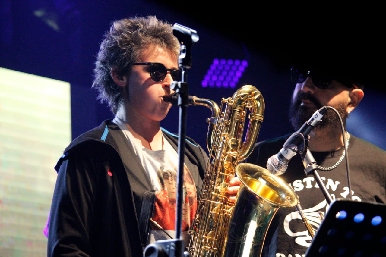 La celebración tribal de Dancing Mood encendió el fuego en Posadas 2 4 - integrantes - 3