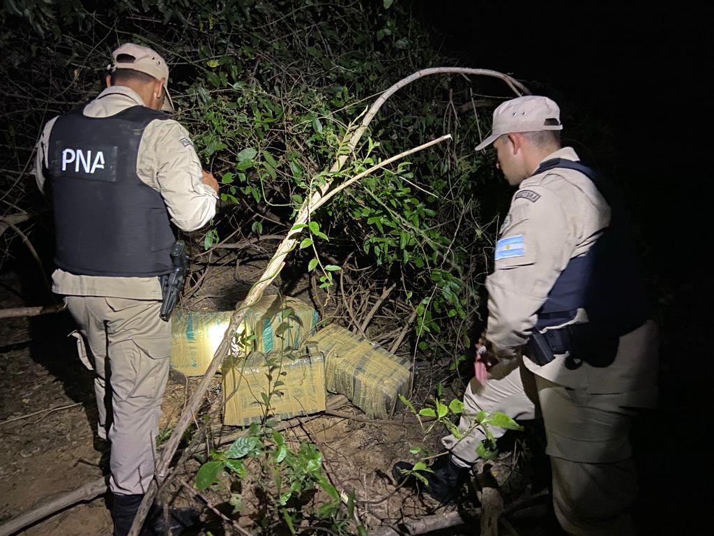 Prefectura secuestró marihuana valuada en más de $100 millones en Corrientes 1 2 - prefectura corrientes marihuana 2 - 1