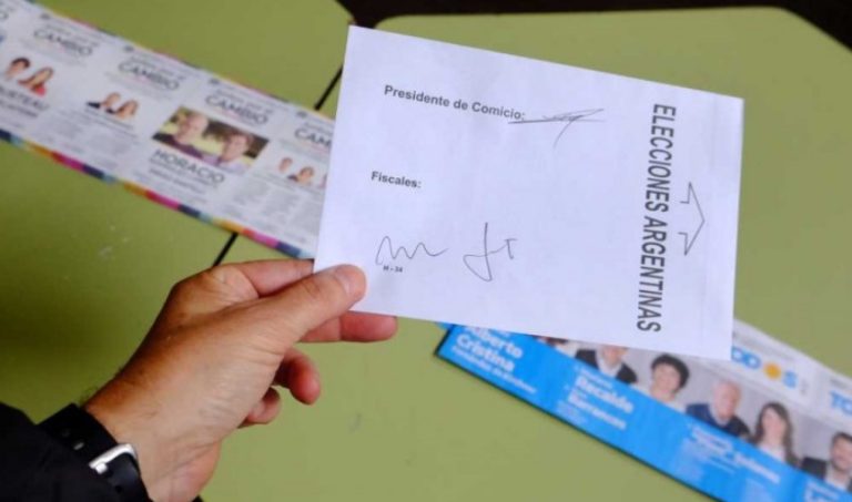 Elecciones 2023: realizan un simulacro del recuento de votos para ajustar el sistema