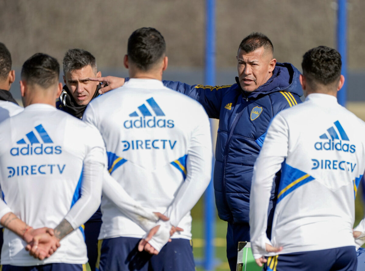 Boca viajó a Brasil sin equipo confirmado para enfrentar a Palmeiras