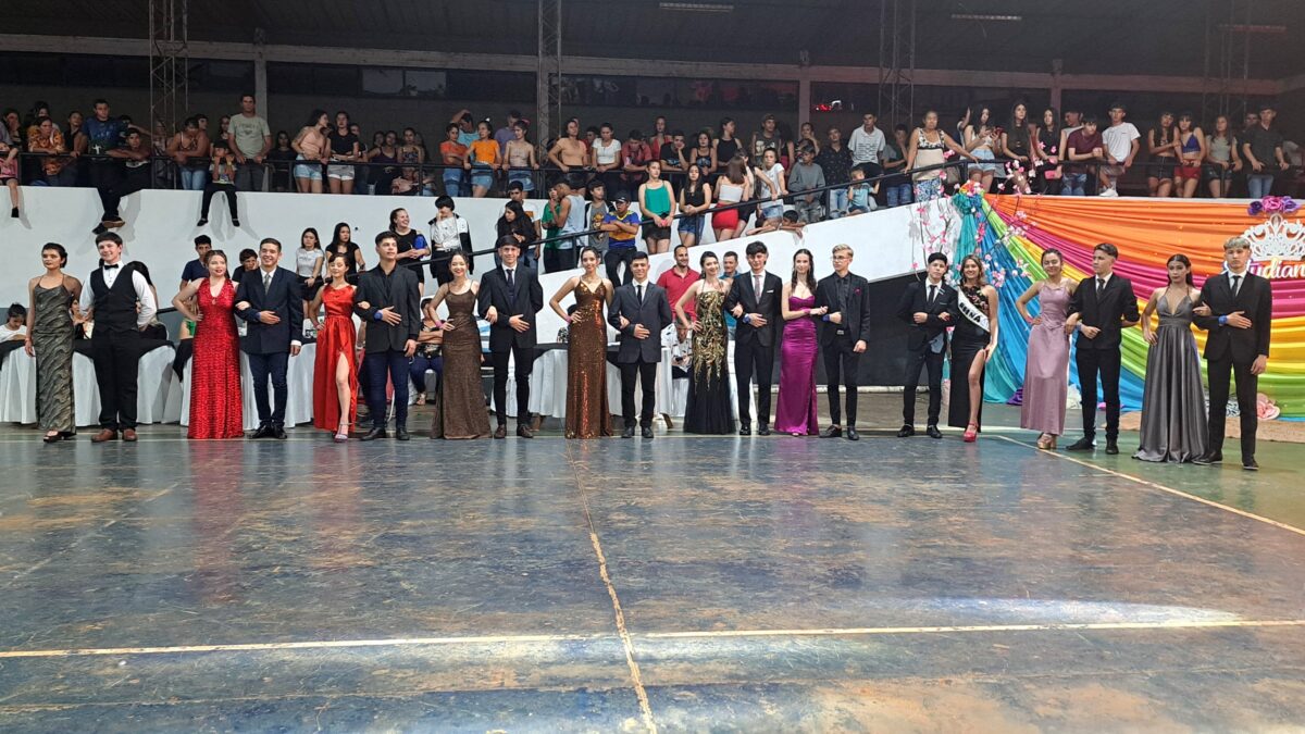Campo Grande corono al rey y la reina de los estudiantes 2 - 1