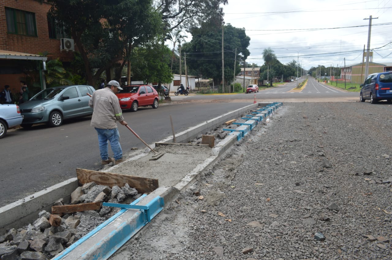 Continúan avanzando las obras sobre la avenida Zapiola de Posadas